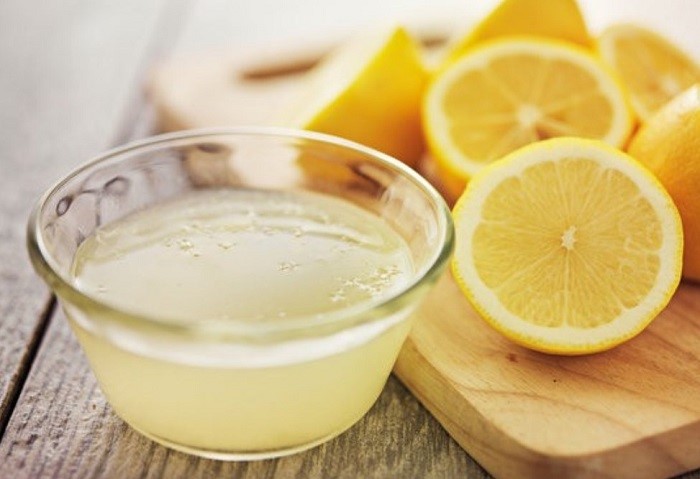 Nước cốt chanh giàu vitamin C cho da sáng mịn