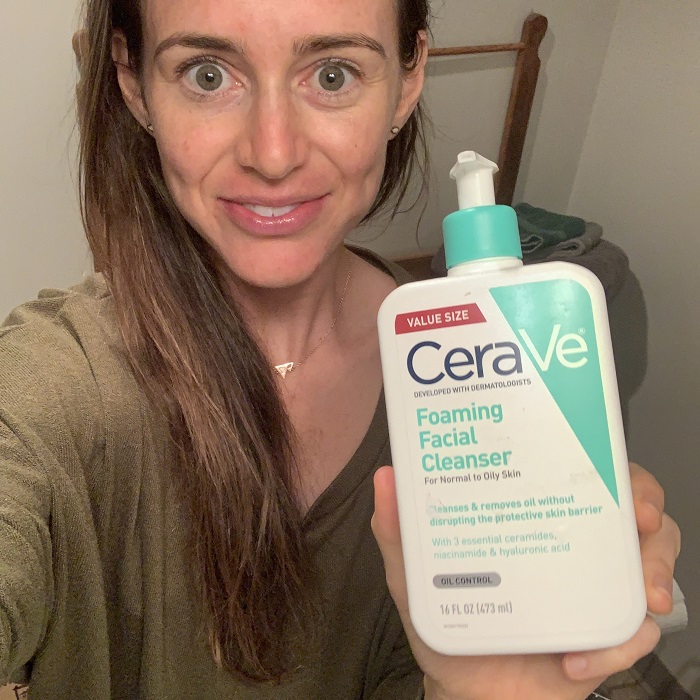 Sữa rửa mặt Cerave Foaming Facial Cleanser cho da dầu mụn có thật sự tốt  không?