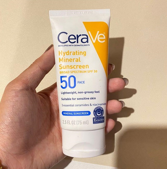 Kem chống nắng Cerave Hydrating Mineral Sunscreen SPF 50 Face Lotion có chứa Zinc Oxide 7%